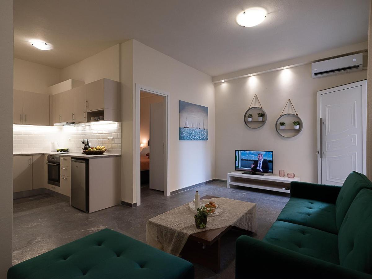Luxury Apts Heraklion Center Buitenkant foto